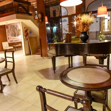 Hotel Sussex Córdoba Zewnętrze zdjęcie