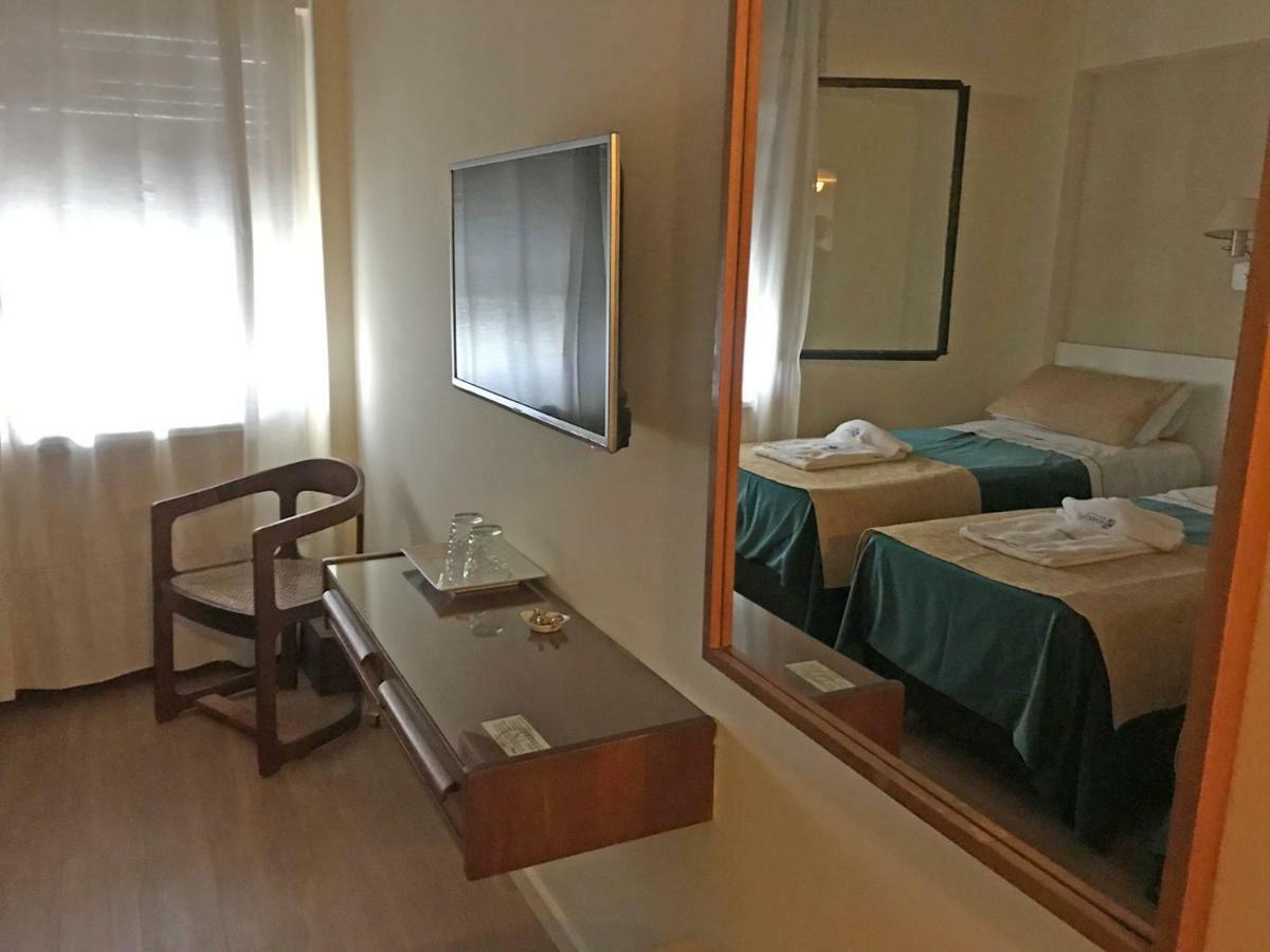 Hotel Sussex Córdoba Zewnętrze zdjęcie
